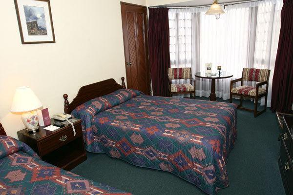 Hotel Portales Cochabamba Phòng bức ảnh